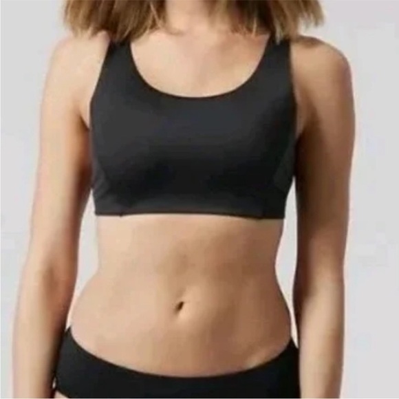 NWT! Athleta Black Malibu Bikini Top A-C - Multiple Sizes 💙 - Picture 3 of 6